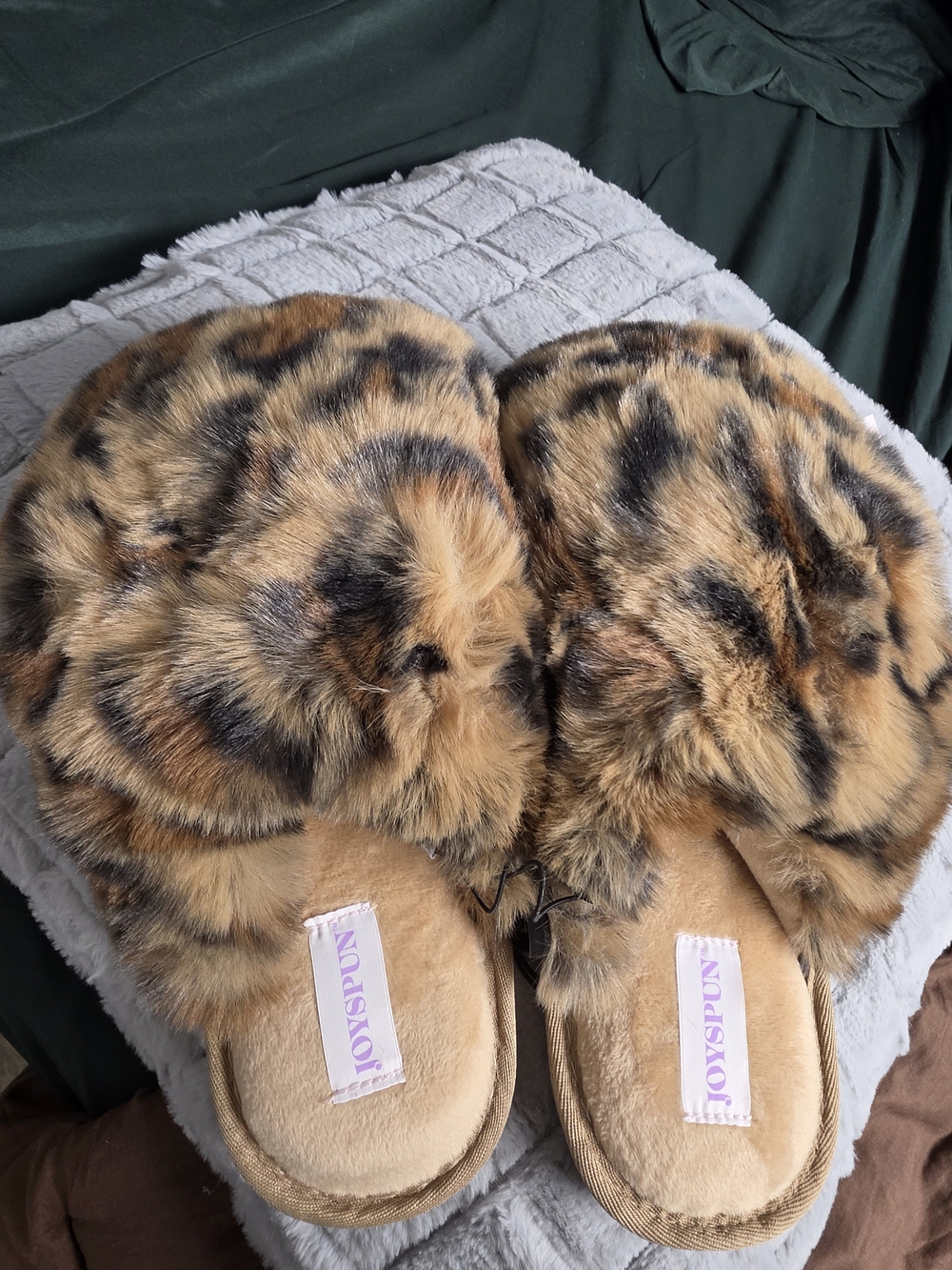 Leopard Faux Fur Slide Slippers - Tan